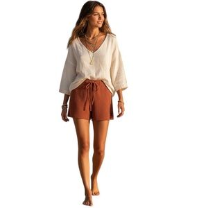 NWT Honor The Gift ‘Jungle’ Short in Crimson Size L